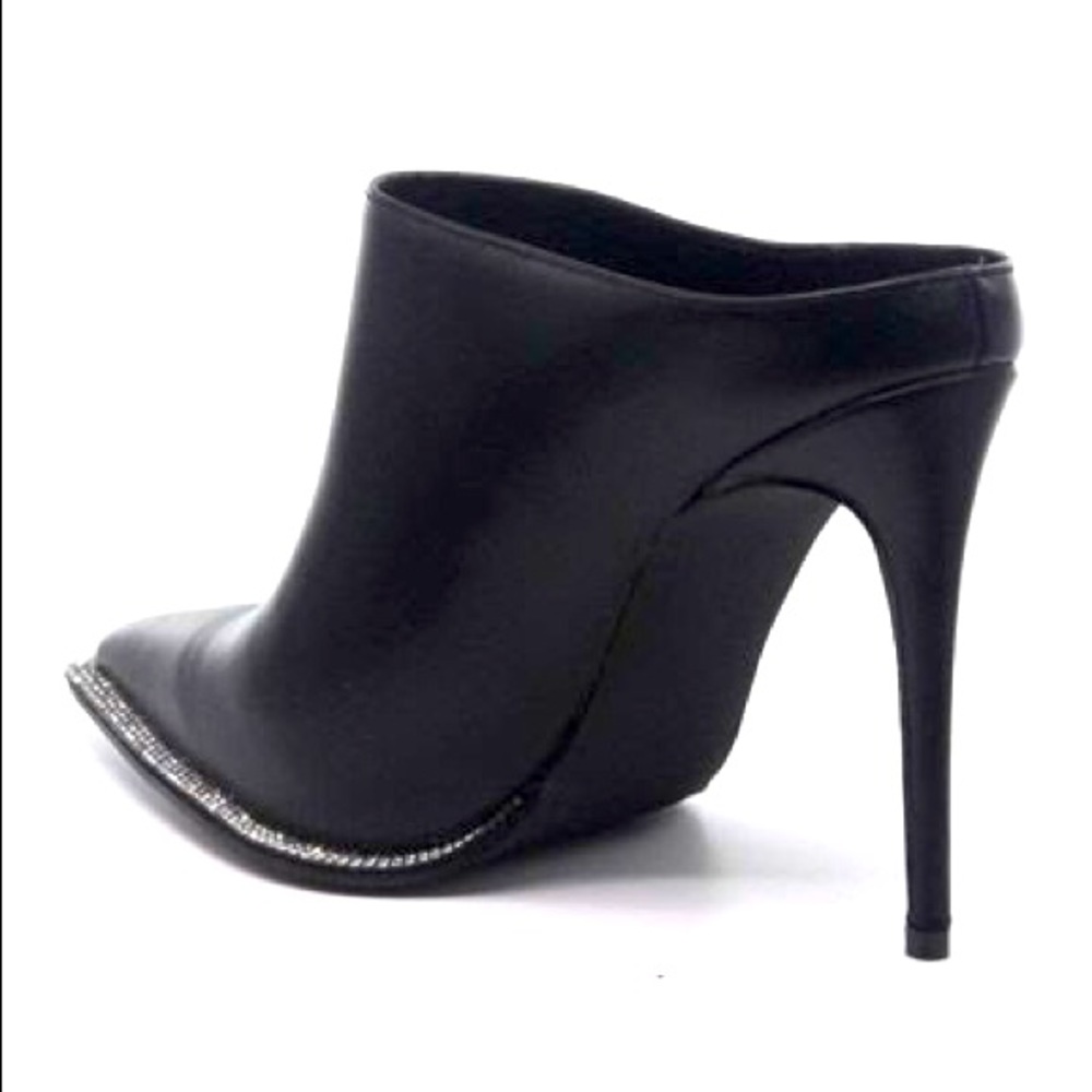 Cape Robbin Vulgar Mule Heels Black New In Box!
